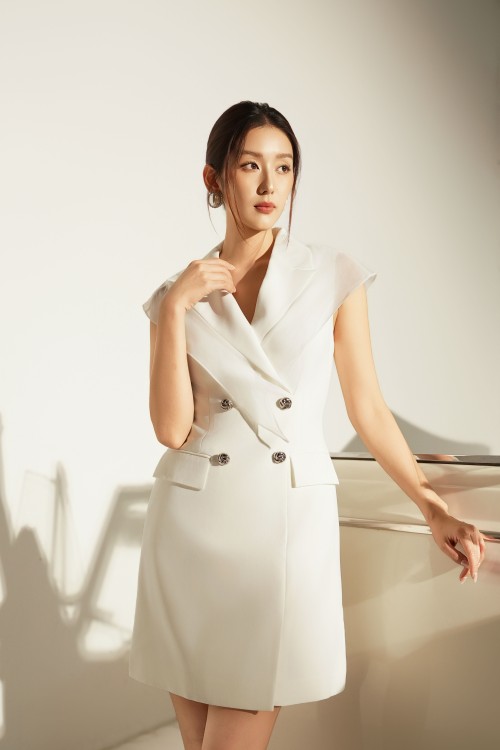 Sixdo White Woven Mini Dress